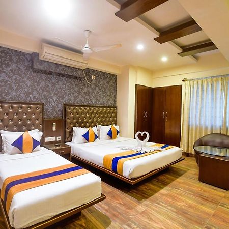 Hotel N S International Calcutta Buitenkant foto