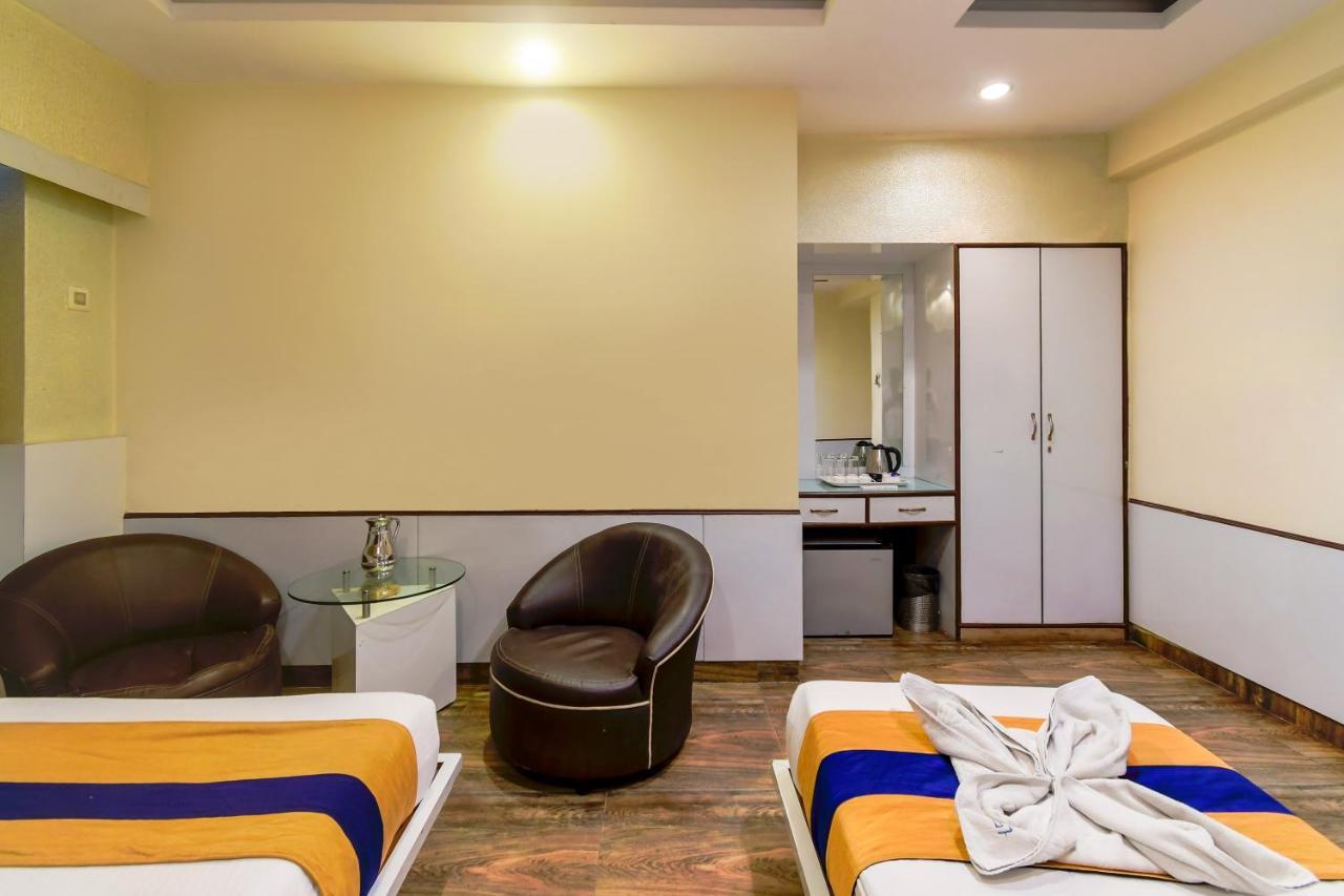 Hotel N S International Calcutta Buitenkant foto