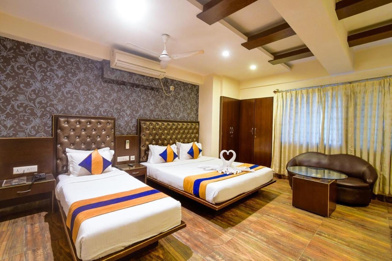 Hotel N S International Calcutta Buitenkant foto