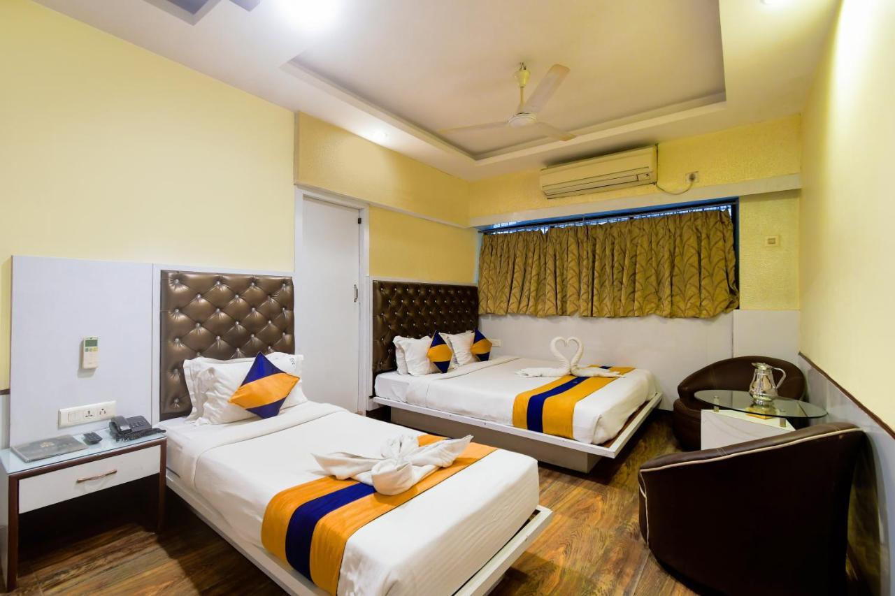 Hotel N S International Calcutta Buitenkant foto
