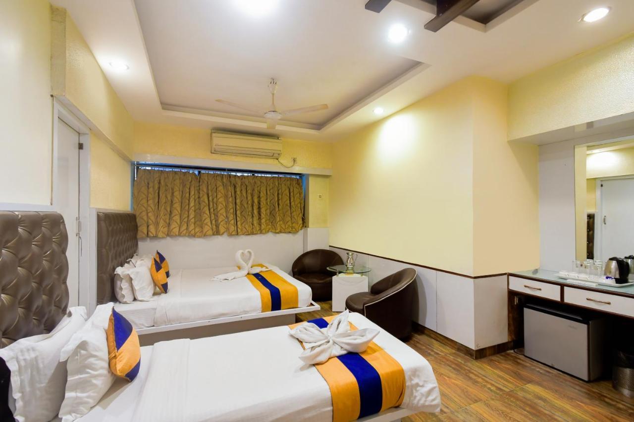Hotel N S International Calcutta Buitenkant foto