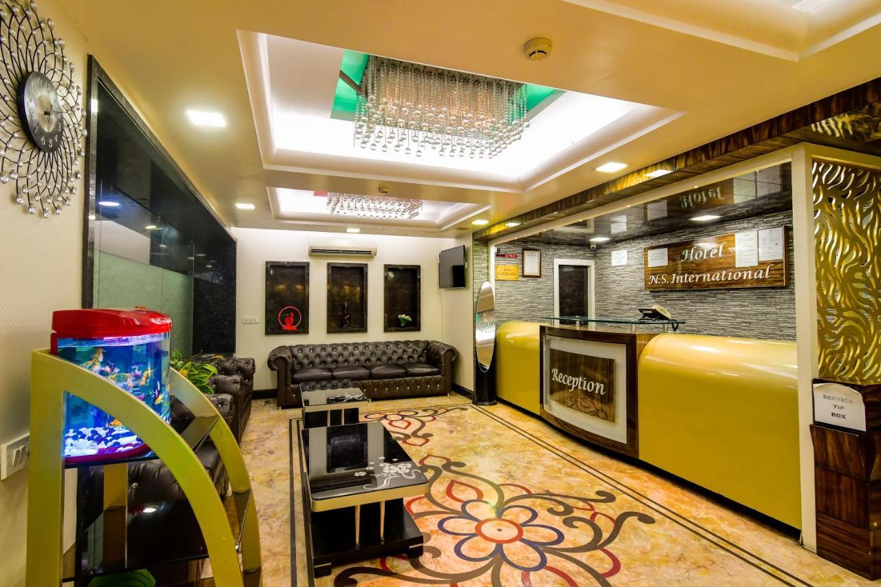 Hotel N S International Calcutta Buitenkant foto