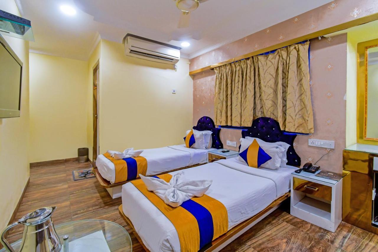 Hotel N S International Calcutta Buitenkant foto