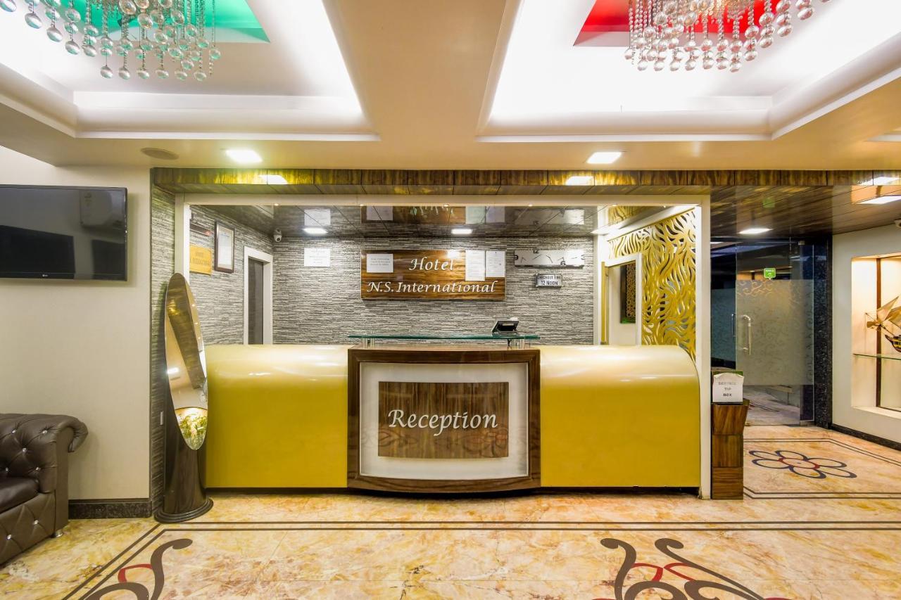 Hotel N S International Calcutta Buitenkant foto
