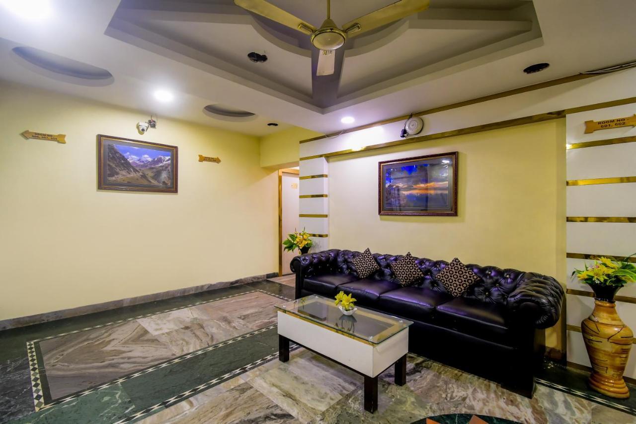 Hotel N S International Calcutta Buitenkant foto