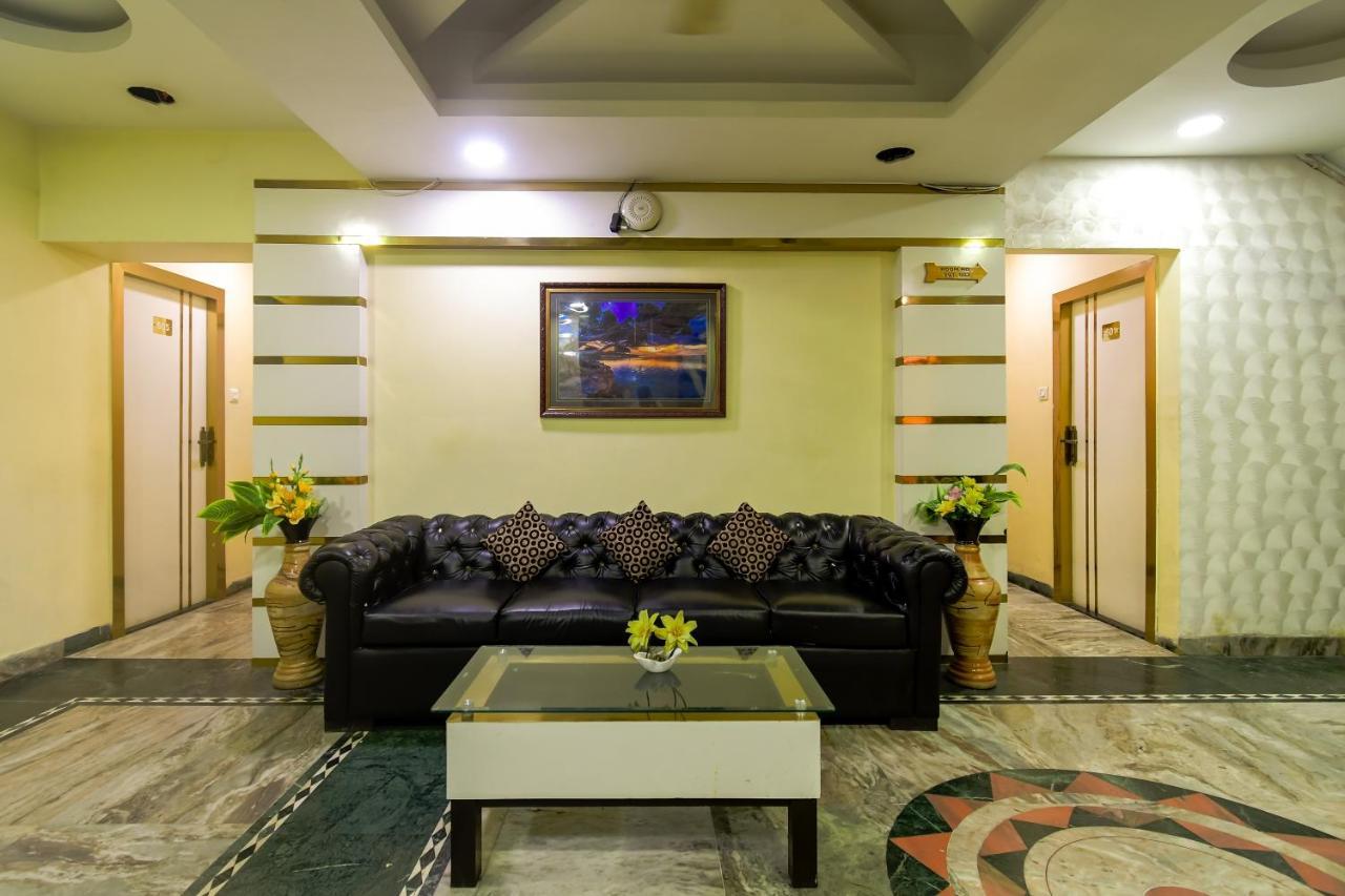 Hotel N S International Calcutta Buitenkant foto