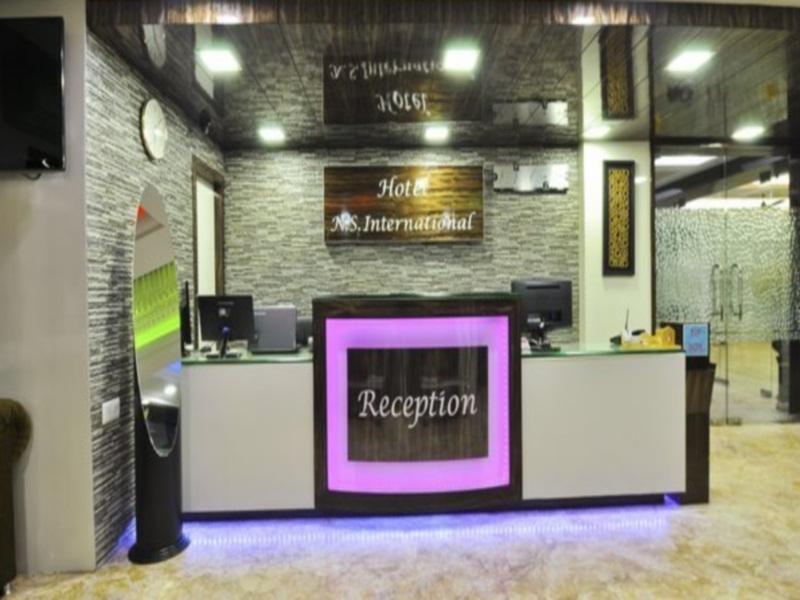 Hotel N S International Calcutta Buitenkant foto